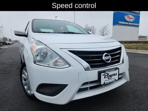 Used 2019 Nissan Versa SV image 14