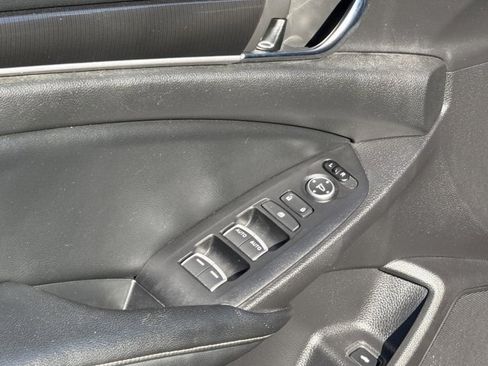 Used 2021 Honda Accord Sport image 16