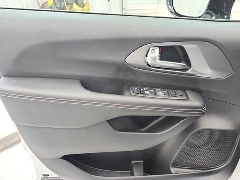 New 2026 Chrysler Voyager LX FWD image 22