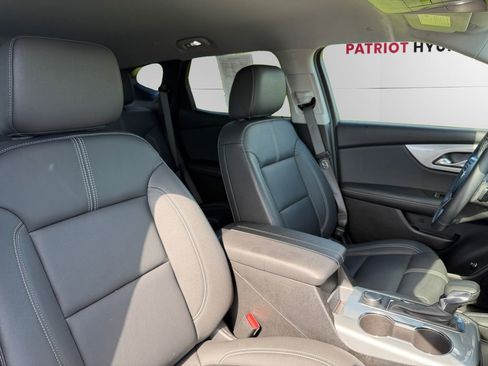Used 2024 Chevrolet Blazer LT w/ Midnight/Sport Edition FWD image 13