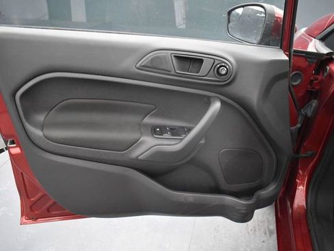 Used 2017 Ford Fiesta SE w/ Cold Weather Package image 12