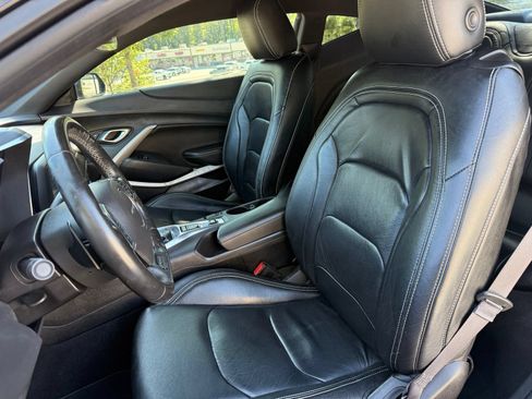 Used 2017 Chevrolet Camaro LT RWD image 36