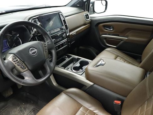 Used 2024 Nissan Titan Platinum Reserve w/ Moonroof Package AWD/4WD image 28