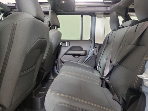 Used 2025 Jeep Wrangler Unlimited Sahara w/ Safety Group image 23