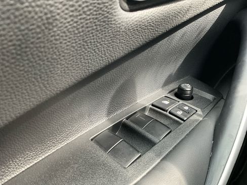 Used 2026 Toyota Corolla XSE FWD image 19