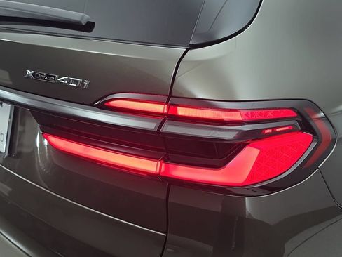 New 2027 BMW X7 xDrive40i w/ Executive Package AWD/4WD image 34