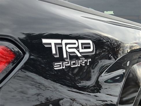 New 2025 Toyota Tacoma TRD Sport image 4