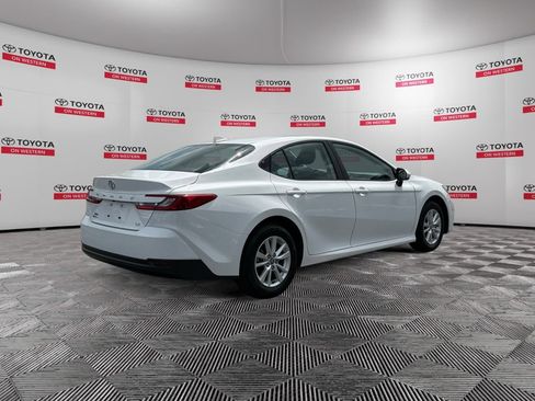 Used 2025 Toyota Camry LE w/ Convenience Package AWD/4WD image 5