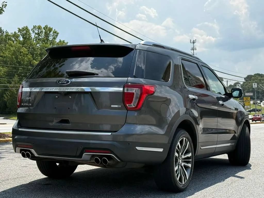 Used 2018 Ford Explorer Platinum AWD/4WD image 6
