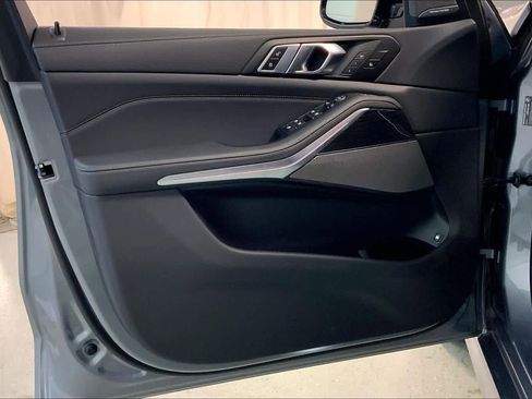 New 2026 BMW X5 xDrive50e w/ Executive Package image 10