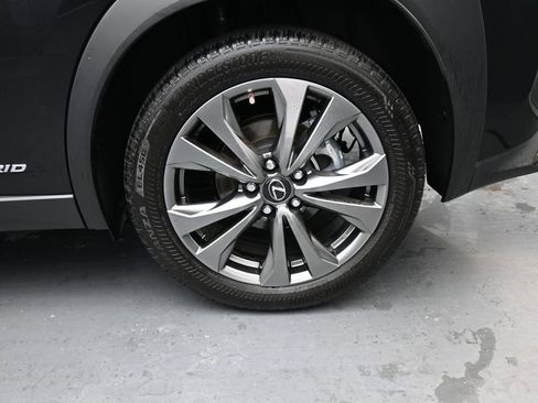 Used 2020 Lexus UX 250h F Sport image 11
