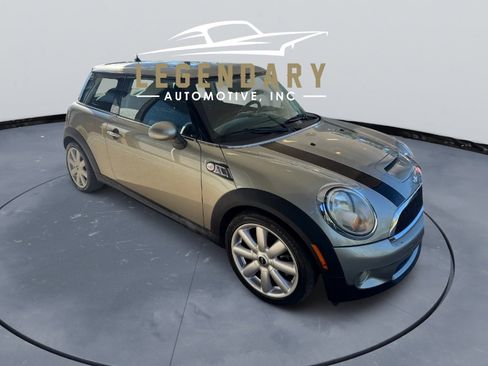 Used 2010 MINI Cooper S image 2