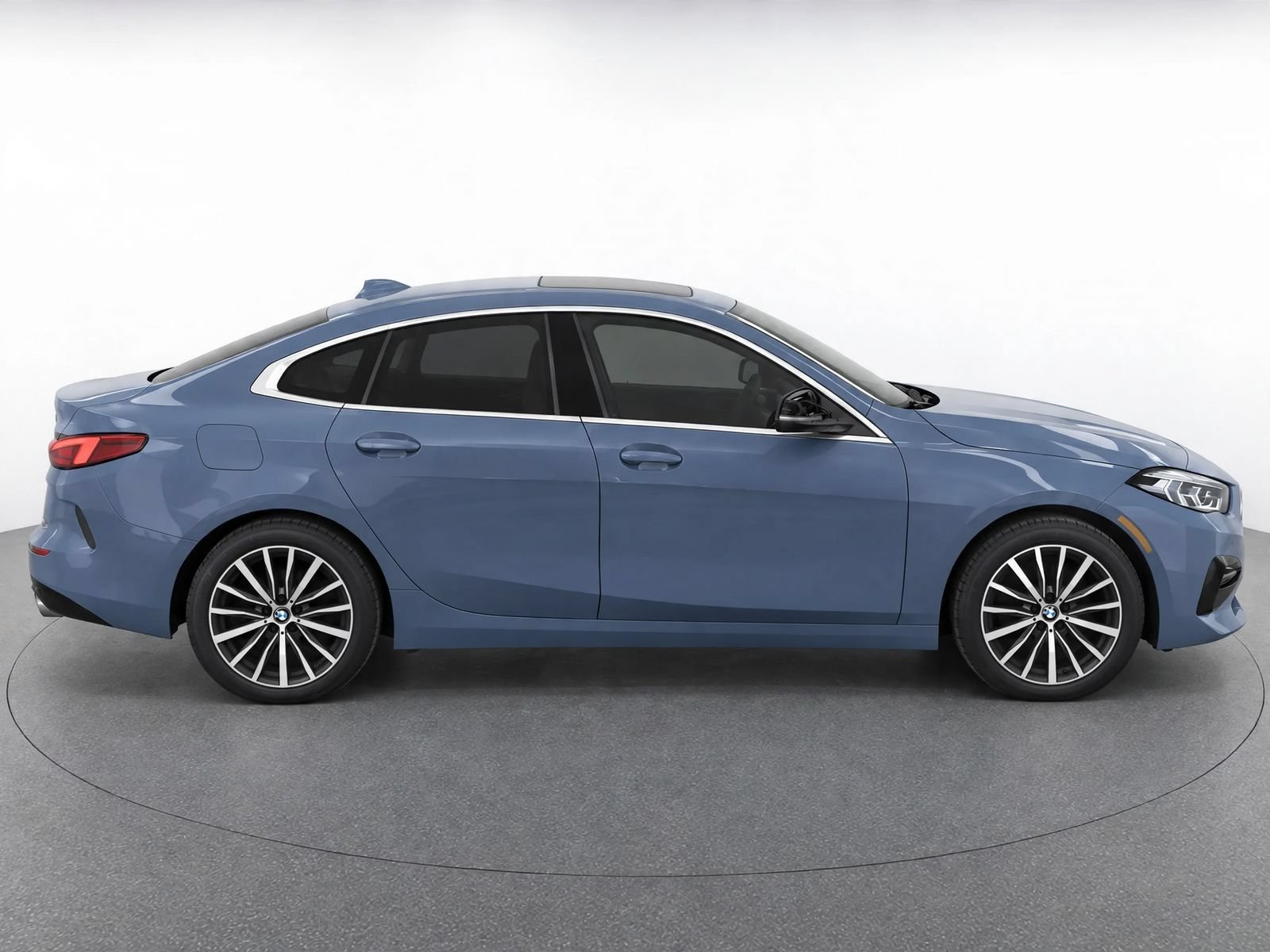 Used 2022 BMW 228i Gran Coupe w/ Convenience Package FWD image 4