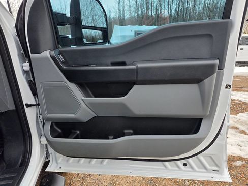 Used 2025 Ford F350 XL image 19