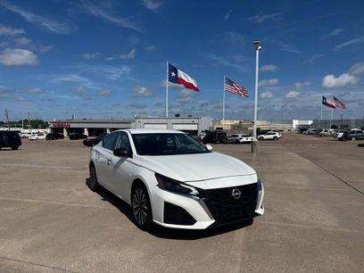 Certified 2024 Nissan Altima 2.5 SV