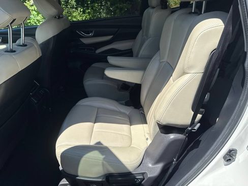 Used 2023 Subaru Ascent Limited AWD/4WD image 14
