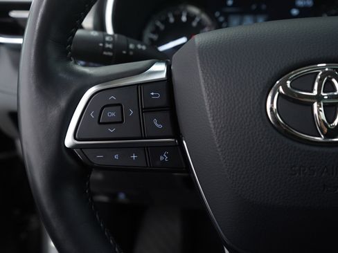 Used 2021 Toyota Highlander Platinum image 30