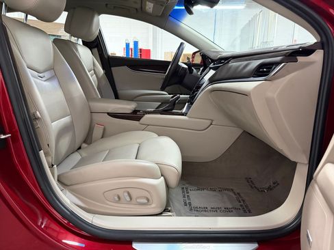 Used 2014 Cadillac XTS Luxury w/ Driver Awareness Package FWD image 22