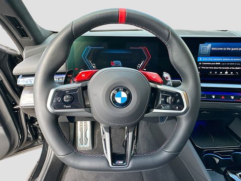 Used 2026 BMW M5 w/ Executive Package image 9