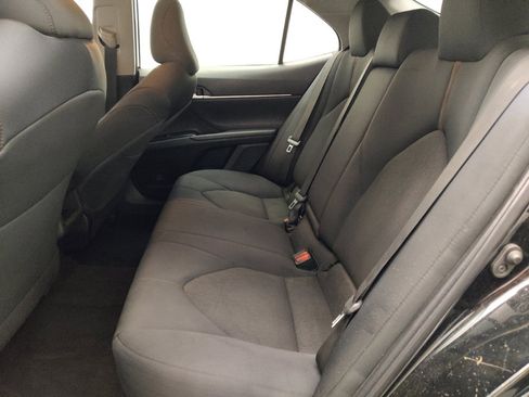 Used 2020 Toyota Camry LE FWD image 18