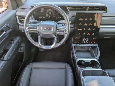 Used 2026 GMC Terrain Elevation w/ Elevation Premium Package AWD/4WD image 10