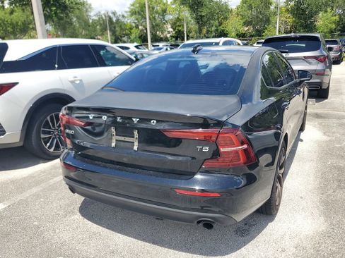 Used 2020 Volvo S60 T5 Momentum FWD image 8