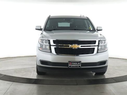 Used 2018 Chevrolet Suburban LT AWD/4WD image 12