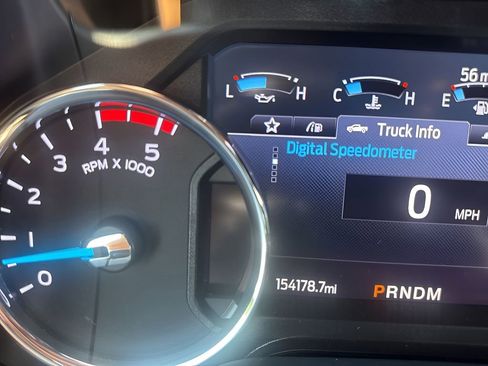 Used 2021 Ford F250 Platinum w/ FX4 Off-Road Package AWD/4WD image 21