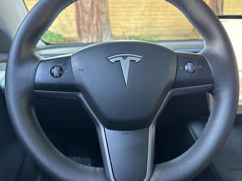 Used 2023 Tesla Model 3 Standard Range RWD image 21