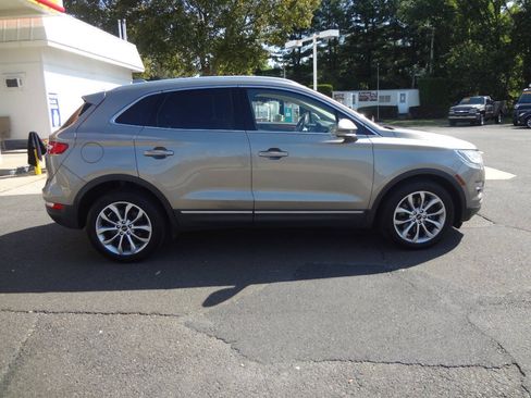 Used 2017 Lincoln MKC Select w/ Select Plus Package AWD/4WD image 5