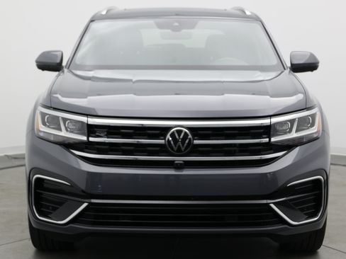 Used 2023 Volkswagen Atlas Cross Sport SEL Premium R-Line AWD/4WD image 2