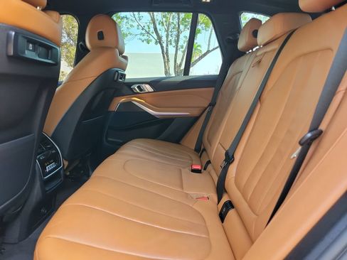 Used 2022 BMW X5 sDrive40i RWD image 16