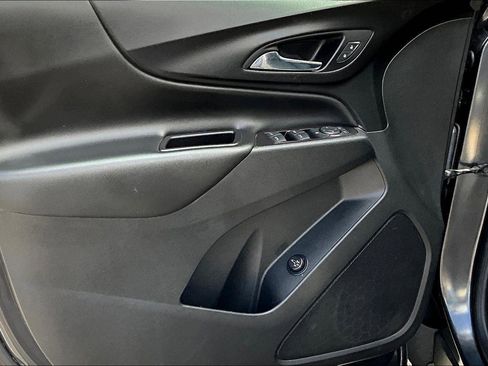 Used 2022 Chevrolet Equinox LT image 19