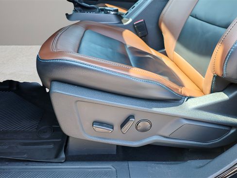 Used 2022 Ford Bronco Outer Banks image 9