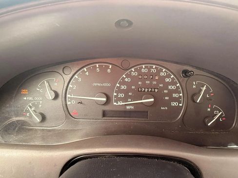Used 2002 Ford Ranger 2WD Regular Cab image 13