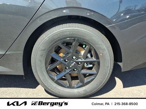 New 2026 Kia K5 LXS FWD image 6