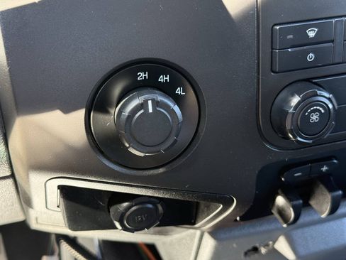 Used 2015 Ford F350 XL w/ Power Equipment Group AWD/4WD image 20