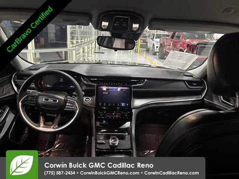 Used 2023 Jeep Grand Cherokee Limited w/ Trailer Tow Prep Group (B) AWD/4WD image 34