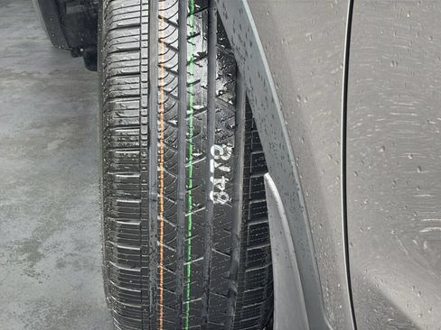 Used 2014 Hyundai Santa Fe Sport 2.0T w/ Navigation Package 06 FWD image 11