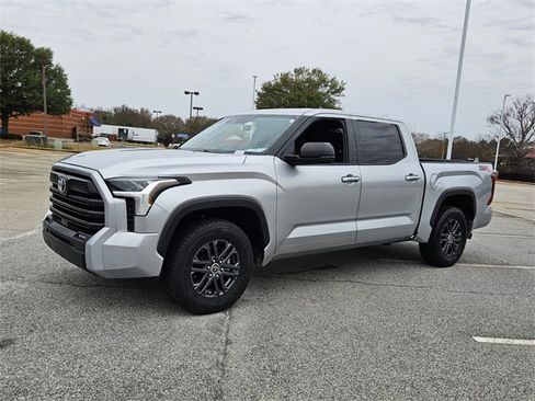 Used 2023 Toyota Tundra SR5 image 3