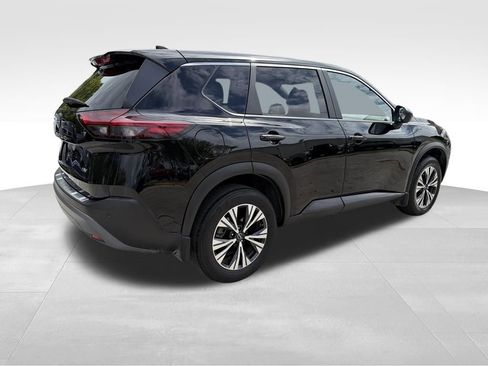 Used 2023 Nissan Rogue SV image 8