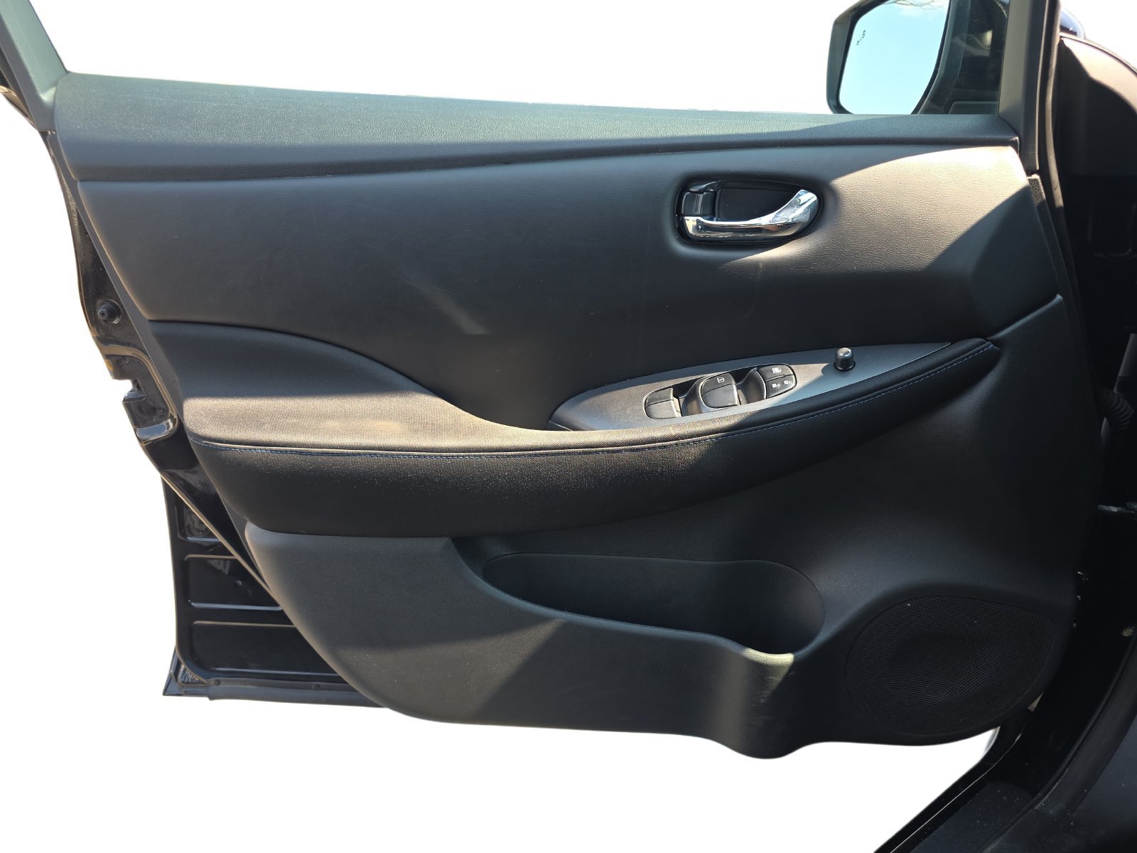 Used 2022 Nissan Leaf S FWD image 25