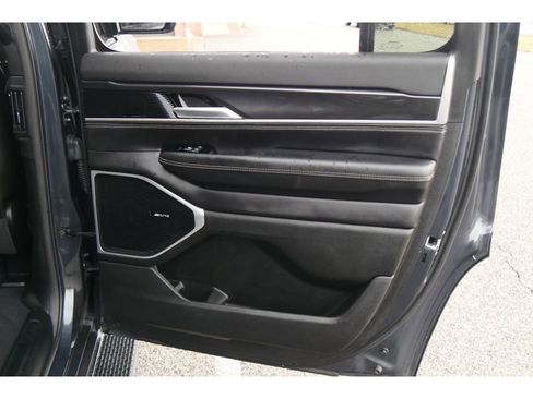 Used 2022 Jeep Wagoneer Series I image 19