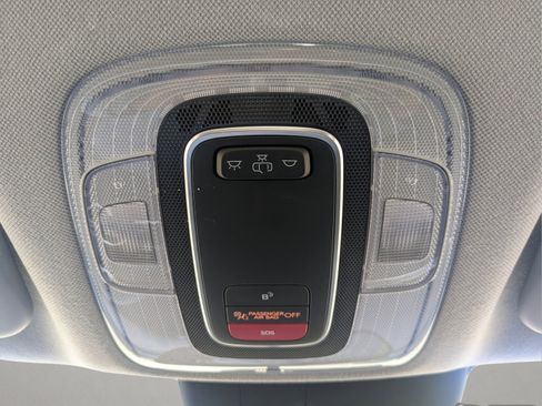 Certified 2024 Hyundai Elantra SEL FWD image 17