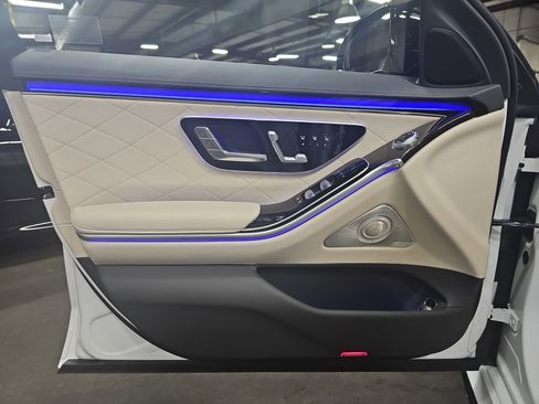 New 2026 Mercedes-Benz S 580 4MATIC Sedan image 27