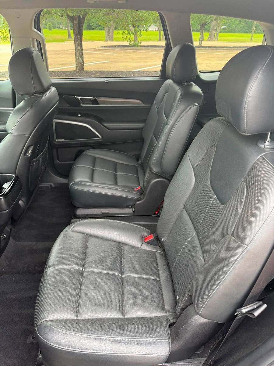 Used 2022 Kia Telluride EX w/ EX Premium Package AWD/4WD image 14