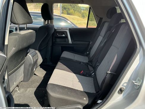Used 2023 Toyota 4Runner SR5 AWD/4WD image 9