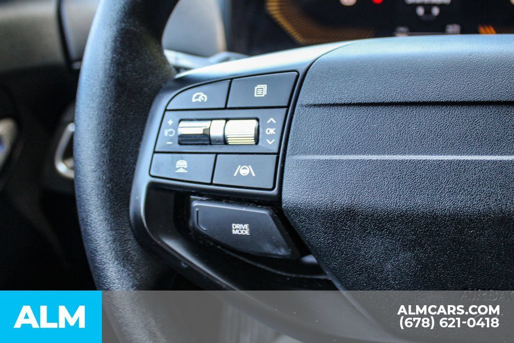 Used 2025 Kia K4 FWD image 23