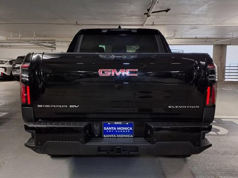 Used 2026 GMC Sierra EV Elevation AWD/4WD image 9