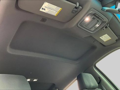 Used 2021 Chevrolet Silverado 1500 Custom Trail Boss AWD/4WD image 27